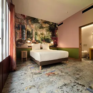 4* Hotel Relais Monceau