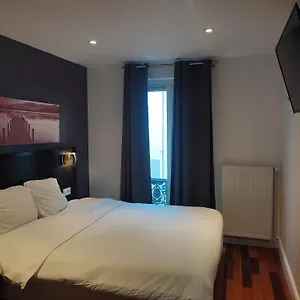 Luxelthe Paris